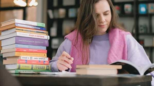 Al via da oggi gli esami di recupero: al test sono chiamati circa tremila studenti Al via da oggi gli esami di recupero: al test sono chiamati circa tremila studenti