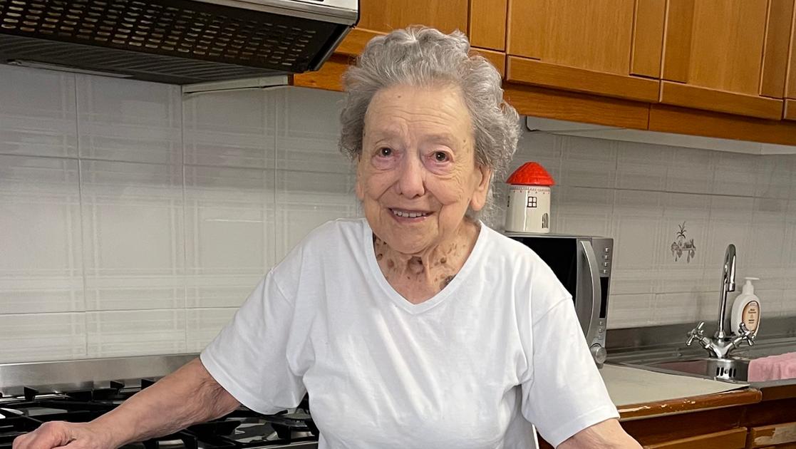 I cento anni di vita e storia di Neva. “Ho vissuto il bombardamento del ’44” I cento anni di vita e storia di Neva. “Ho vissuto il bombardamento del ’44”