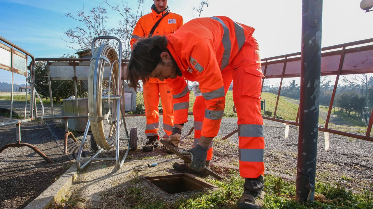 Sono partiti i lavori per completare via Arte della Paglia per la connessione con il nuovo ponte sul Bisenzio Sono partiti i lavori per completare via Arte della Paglia per la connessione con il nuovo ponte sul Bisenzio