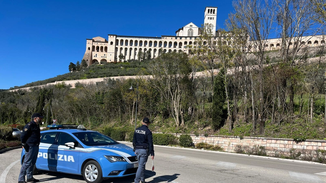 Le indagini sono state condotte dagli agenti del Commissariato di Assisi ai quali la donna si è rivolta per denunciare il suo calvario Le indagini sono state condotte dagli agenti del Commissariato di Assisi ai quali la donna si è rivolta per denunciare il suo calvario