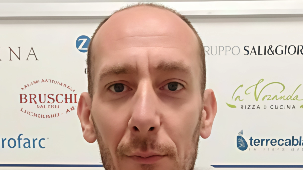 Empoli batte Stosa 80-76 in un match equilibrato. I padroni di casa tengono testa agli avversari, che falliscono l'impresa per dettagli. Empoli batte Stosa 80-76 in un match equilibrato. I padroni di casa tengono testa agli avversari, che falliscono l'impresa per dettagli.