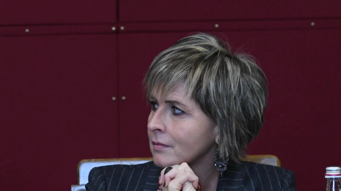 Il Ministero della cultura non può intervenire sul caso di piazza XX Settembre. L’onorevole Erica Mazzetti (nella foto), deputato di Forza... Il Ministero della cultura non può intervenire sul caso di piazza XX Settembre. L’onorevole Erica Mazzetti (nella foto), deputato di Forza...