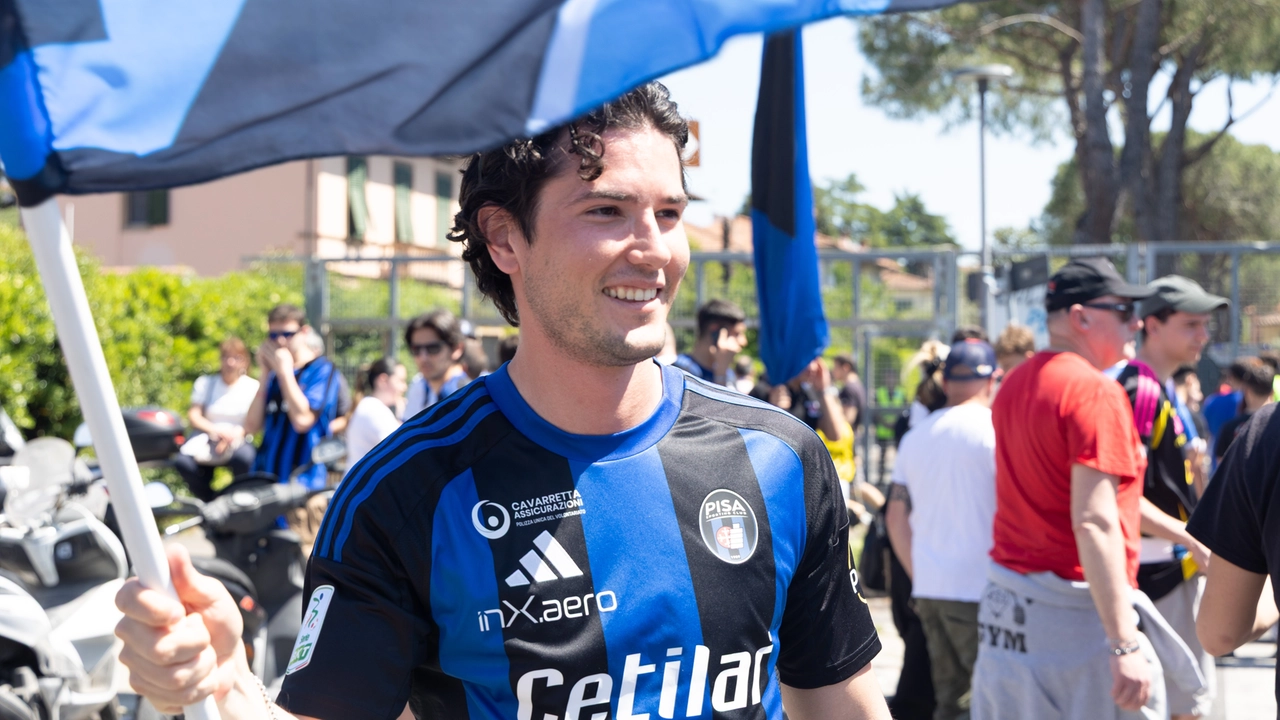 La lunga giornata dei tifosi nerazzurri giovedì Primo Maggio (Fotoservizio Enrico Mattia Del Punta/Valtriani) La lunga giornata dei tifosi nerazzurri giovedì Primo Maggio (Fotoservizio Enrico Mattia Del Punta/Valtriani)