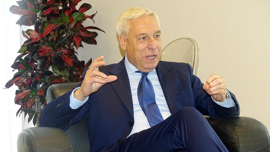 Verso le amministrative: “Chi vuole bene a Viareggio non ne cancella il percorso” Verso le amministrative: “Chi vuole bene a Viareggio non ne cancella il percorso”