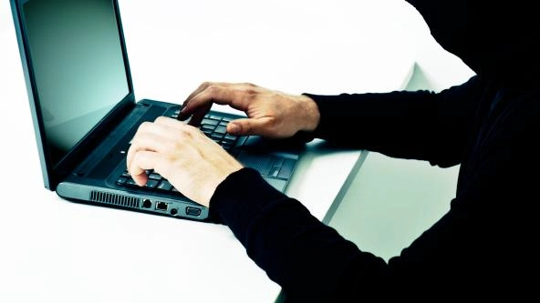 Le truffe corrono sul filo del web Le truffe corrono sul filo del web