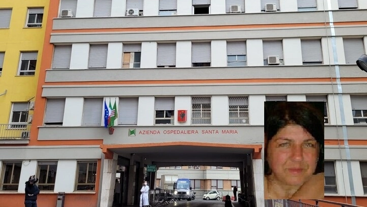La vittima, Luisella Pallozzi, aveva 54 anni e lavorava nell’ospedale di Terni. Ferita seriamente anche la figlia. Il cordoglio dell’Azienda sanitaria: “Grande professionista che ci ha regalato la sua umanità”