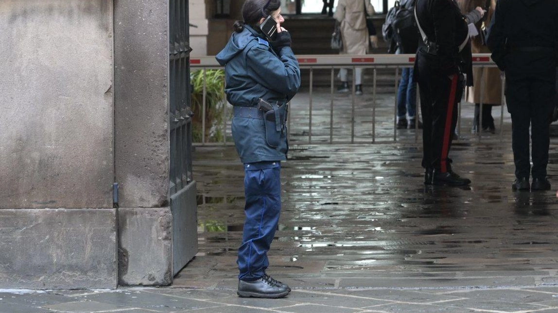 Al Tribunale di Lucca si è concluso con un patteggiamento davanti al gup il processo al commercialista viareggino Riccardo Della Santina, 62 anni, finito sotto giudizio per peculato nella procedura fallimentare Conte of Florence, che ha. curato dal 2018 al 2021