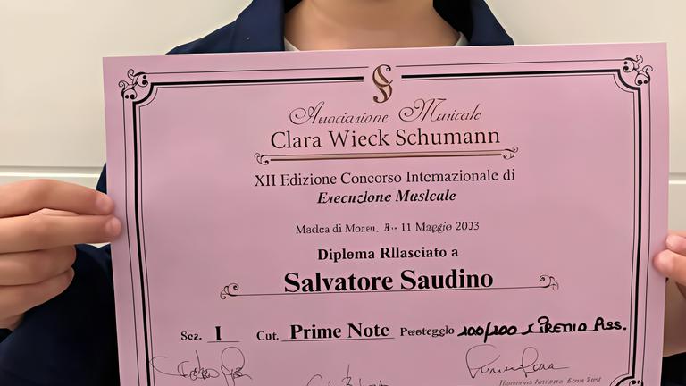 A 5 anni sulle orme di Schumann. Saudino virtuoso della tastiera. Ha vinto il premio “Clara Wieck“ A 5 anni sulle orme di Schumann. Saudino virtuoso della tastiera. Ha vinto il premio “Clara Wieck“