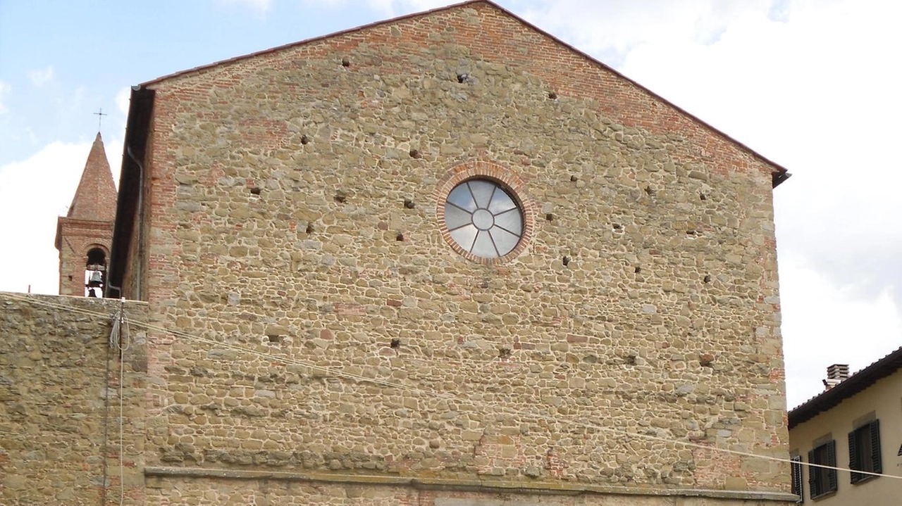 La chiesa di Sant'Agostino riapre come centro polifunzionale con il Photo Fest, dopo un restauro che coinvolse la comunità.