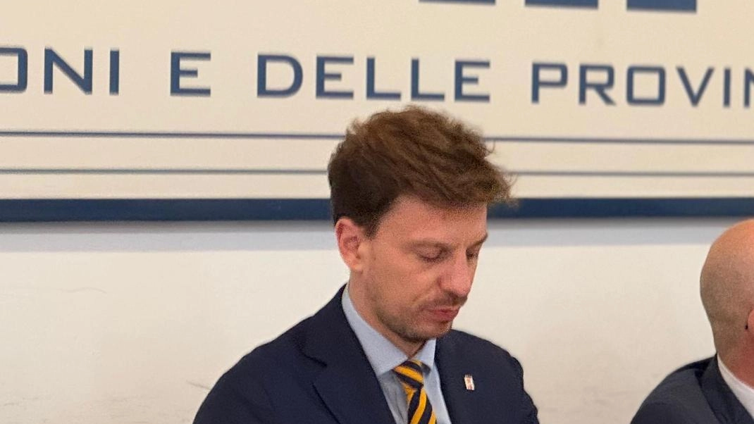 Nella sede della Conferenza delle Regioni e delle Province autonome di via Parigi a Roma, il vicepresidente della Regione Umbria,... Nella sede della Conferenza delle Regioni e delle Province autonome di via Parigi a Roma, il vicepresidente della Regione Umbria,...