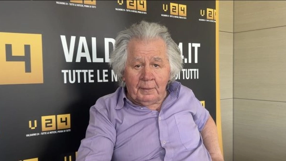 "Biffe" presenta il suo libro su Ambra "Biffe" presenta il suo libro su Ambra