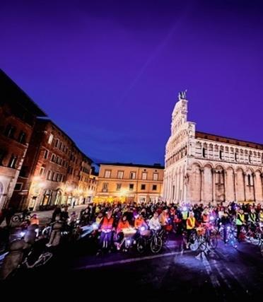 Pedalata sotto le stelle. Stasera l’Ego Slow Roll Pedalata sotto le stelle. Stasera l’Ego Slow Roll