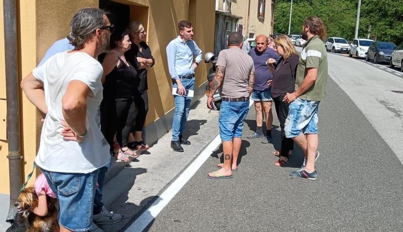 https://www.lanazione.it/image-service/view/acePublic/alias/contentid/ZWQzYzVlMTItYzM3ZC00/0/realizzata-lattesa-ztl-per-i-residenti-ma-tre-famiglie-sono-rimaste-fuori.jpeg