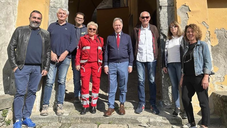 L’inizio dei lavori di ’Amor di Campanile’ ad Albiano Magra L’inizio dei lavori di ’Amor di Campanile’ ad Albiano Magra
