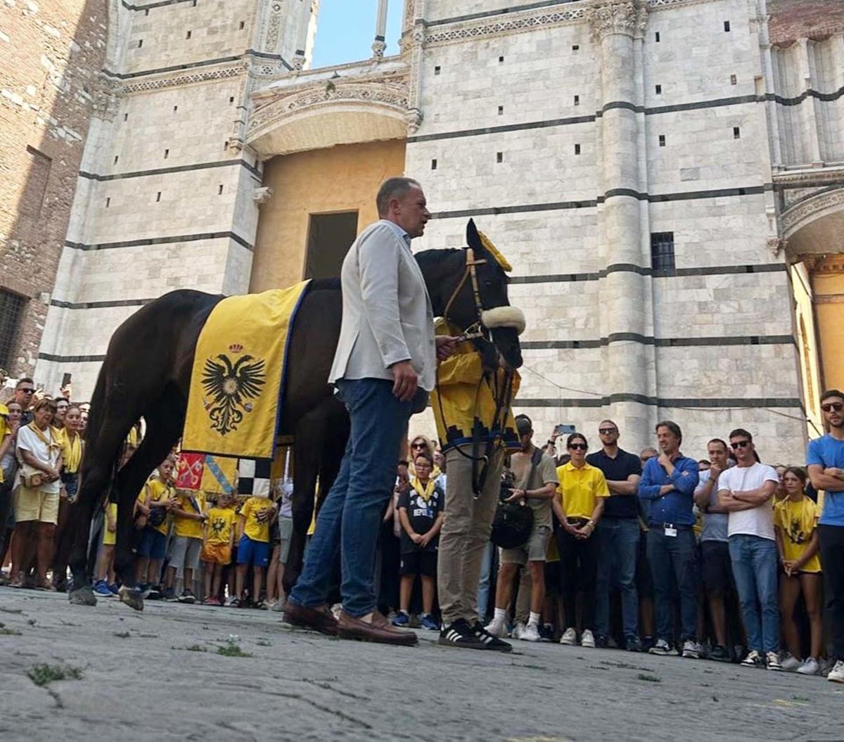 Aquila, ’fame’ di spazi: "Saranno riqualificati quelli della società collegandoli con l’esterno" Aquila, ’fame’ di spazi: "Saranno riqualificati quelli della società collegandoli con l’esterno"