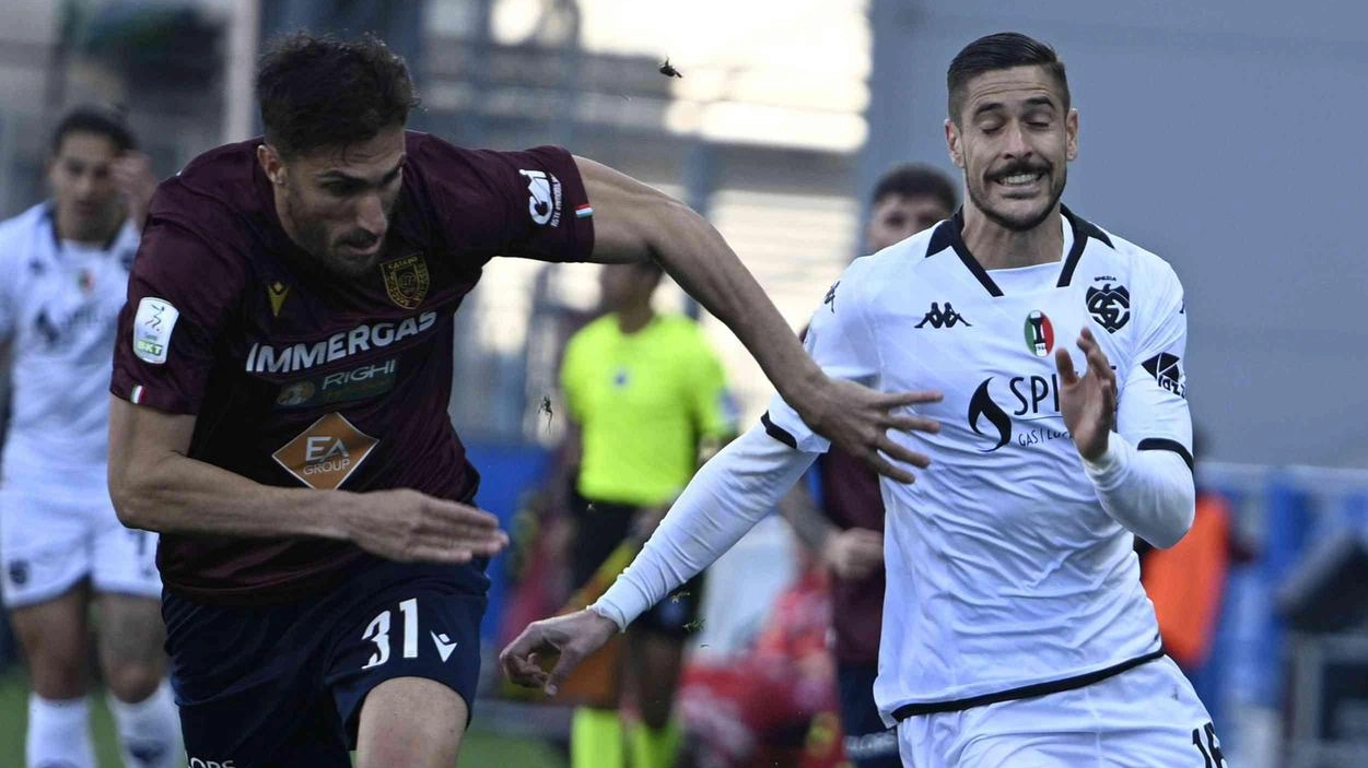 Falcinelli in azione nel match contro la Reggiana del marzo scorso Falcinelli in azione nel match contro la Reggiana del marzo scorso