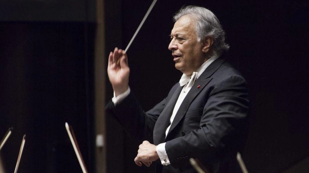 Cresce l’attesa per il ritorno del maestro Zubin Mheta L’ultima esibizione in città nel 2003, per l’Estate Regina Cresce l’attesa per il ritorno del maestro Zubin Mheta L’ultima esibizione in città nel 2003, per l’Estate Regina