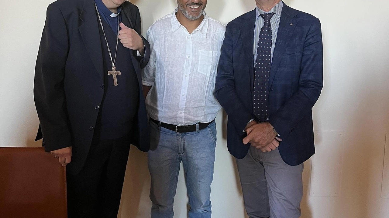 Dialogo tra il cardinale Lojudice e l’atleta Berradi, il presidente della Regione Giani: "Qui luogo-simbolo" Dialogo tra il cardinale Lojudice e l’atleta Berradi, il presidente della Regione Giani: "Qui luogo-simbolo"