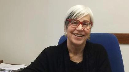 Giuliana Vatteroni, coordinatrice sindacale di Cna La Spezia, illustra la tre giorni di musica e piatti tipici nel centro di Sarzana, in collaborazione con i ristoratori Giuliana Vatteroni, coordinatrice sindacale di Cna La Spezia, illustra la tre giorni di musica e piatti tipici nel centro di Sarzana, in collaborazione con i ristoratori