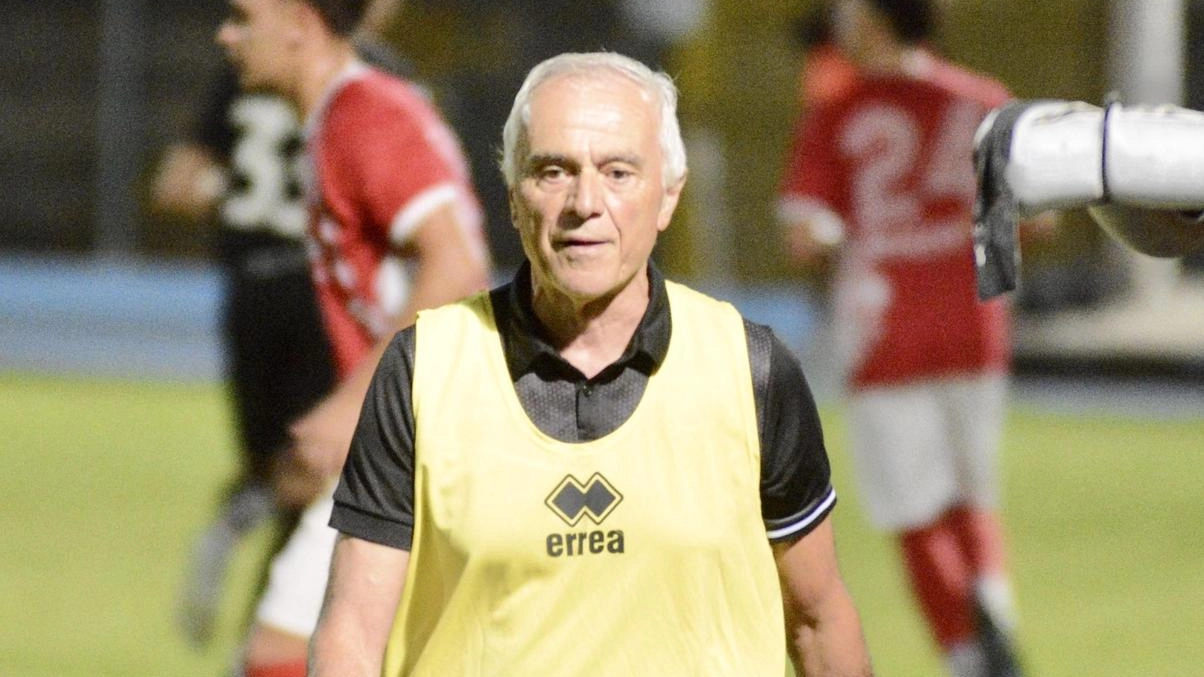 Paolo Indiani finora ha ’mischiato’ le carte dando pochi spunti per capire il vero volto della squadra Paolo Indiani finora ha ’mischiato’ le carte dando pochi spunti per capire il vero volto della squadra