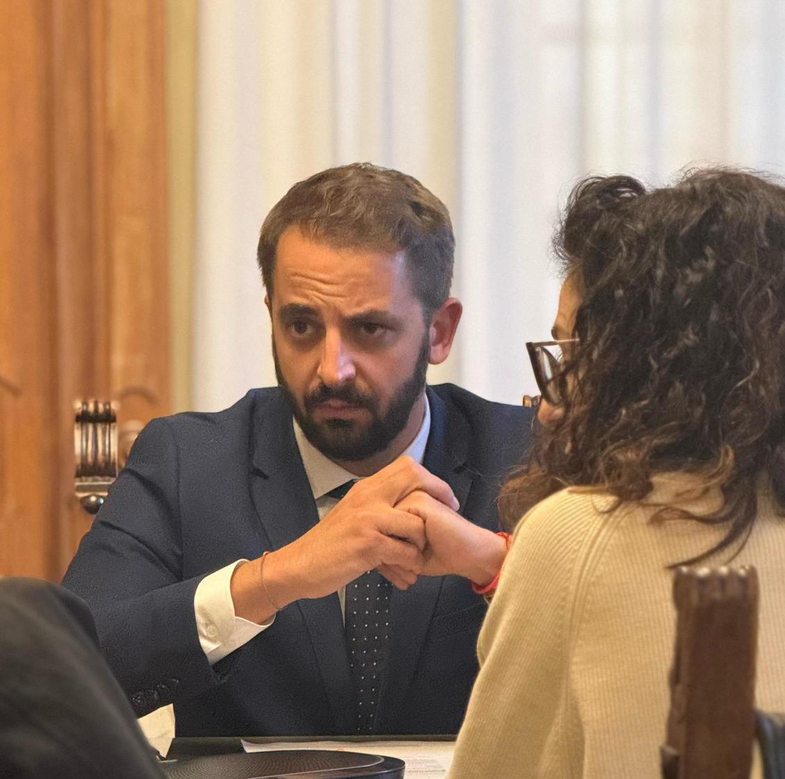 https://www.lanazione.it/image-service/view/acePublic/alias/contentid/ZWU2NDEzYjQtODMwMy00/0/blasi-e-il-futuro-del-pd-sanita-per-tutti-aree-interne-e-diritto-alla-casa-le-priorita-a-prato-il-campo-condiviso.jpeg?f=1.91:1&w=1200