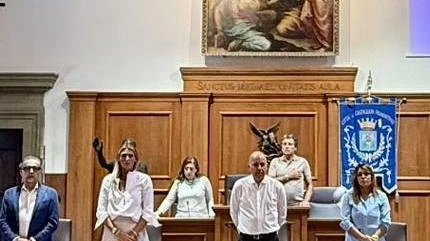 Tre mozioni approvate con voto unanime nel corso dell’ultimo Consiglio comunale di Castiglion Fiorentino: due presentate dal gruppo di maggioranza... Tre mozioni approvate con voto unanime nel corso dell’ultimo Consiglio comunale di Castiglion Fiorentino: due presentate dal gruppo di maggioranza...