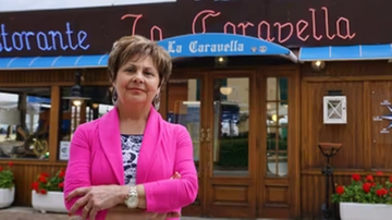 "Ora faccio la nonna. Ma il ristorante è stato la mia vita”. Elba, in pensione la mitica Consuelo: in gara in tv con Borghese