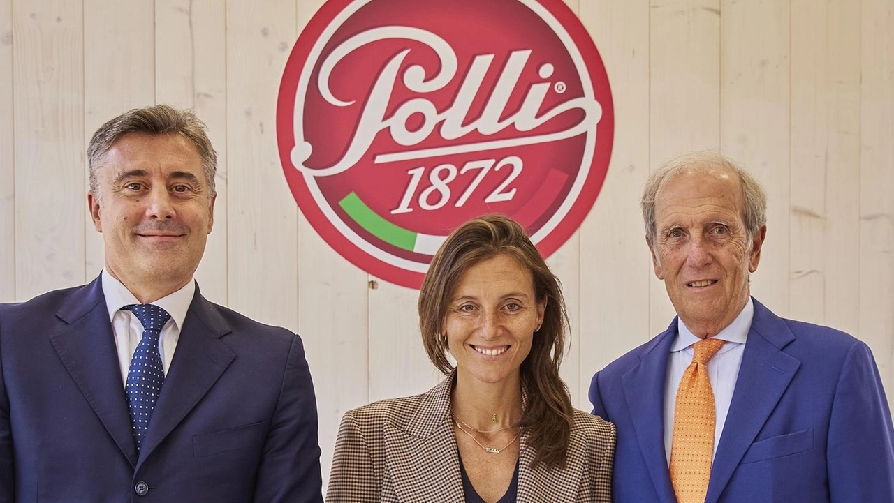 Nella foto, Manuela Polli con il padre Marco Polli e l’amministratore. Marco Fraccaroli Nella foto, Manuela Polli con il padre Marco Polli e l’amministratore. Marco Fraccaroli
