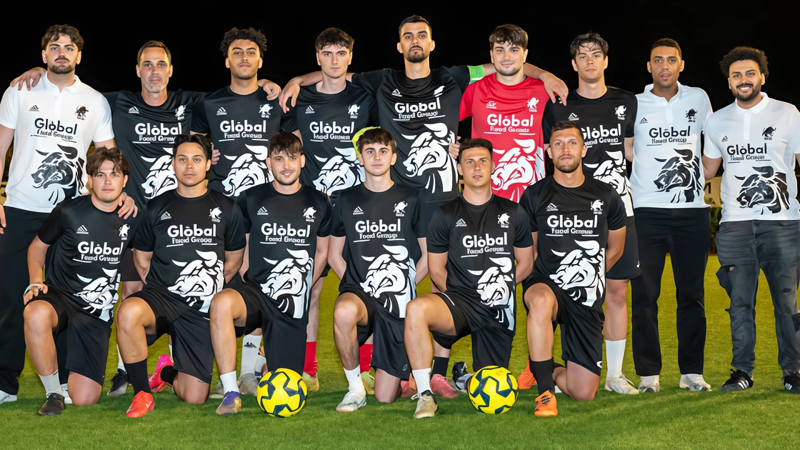 Toro Loco Global e Boccaccione restano imbattute nel Torneo Castellano di calcio a 7, assicurandosi la qualificazione ai quarti. Toro Loco Global e Boccaccione restano imbattute nel Torneo Castellano di calcio a 7, assicurandosi la qualificazione ai quarti.