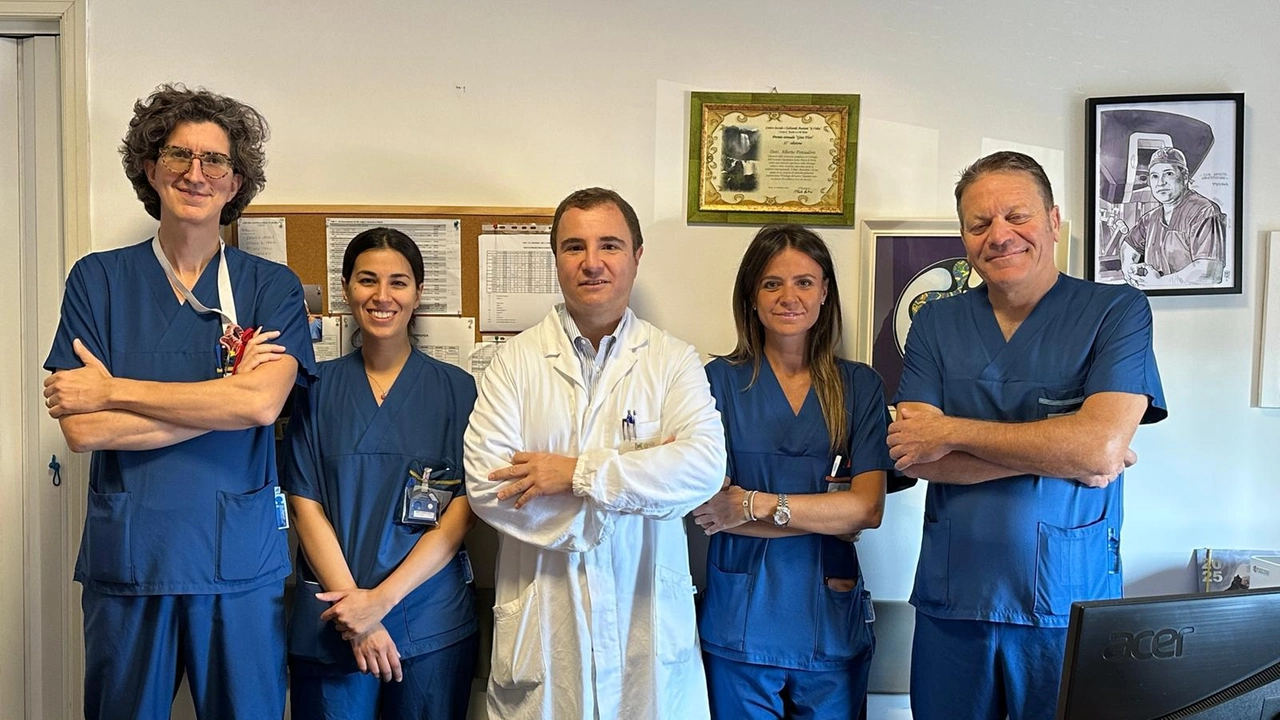 L’equipe chirurgica del dottor Alberto Pansadoro L’equipe chirurgica del dottor Alberto Pansadoro