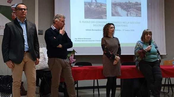 Il Consorzio Bonifica 5 Toscana Costa, rappresentato dal presidente Francesco Filippi e dal direttore Roberto Benvenuto, ha incontrato gli studenti...