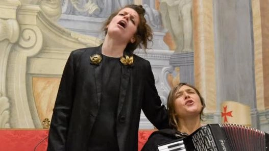 Le Due di Notte inaugurano la stagione 2025 del Teatro nel Magazzino sabato 22 febbraio . Le Due di Notte inaugurano la stagione 2025 del Teatro nel Magazzino sabato 22 febbraio .