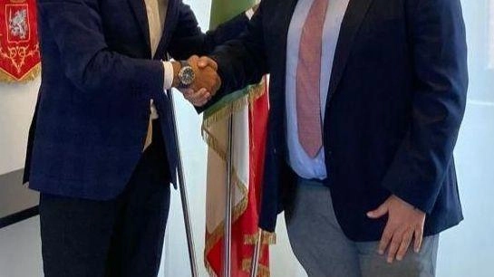 Francesco Bufalo è il nuovo vicario del questore Claudio Ciccimarra a Grosseto. Con una lunga carriera nella Polizia di Stato, ha ricoperto incarichi di rilievo in diverse sedi, ottenendo riconoscimenti per la sua attività professionale. Francesco Bufalo è il nuovo vicario del questore Claudio Ciccimarra a Grosseto. Con una lunga carriera nella Polizia di Stato, ha ricoperto incarichi di rilievo in diverse sedi, ottenendo riconoscimenti per la sua attività professionale.