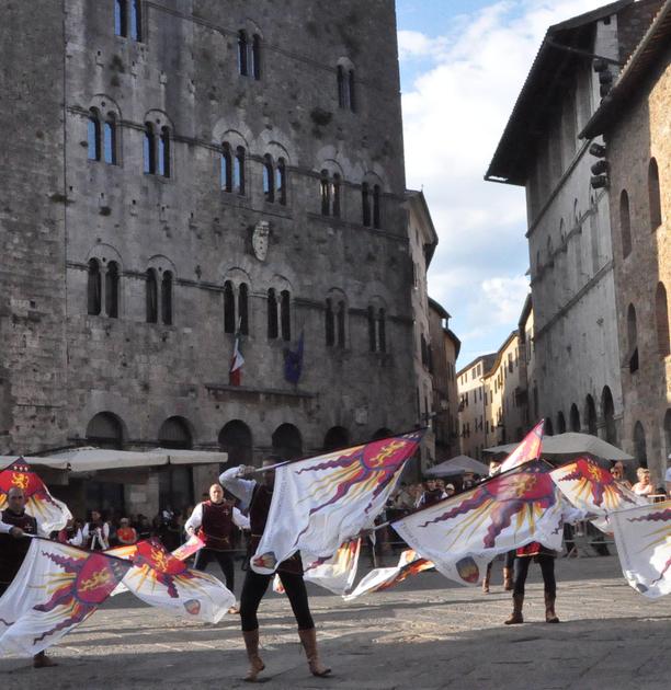 sbandieratori senza tetto dove ci alleneremo il prossimo inverno