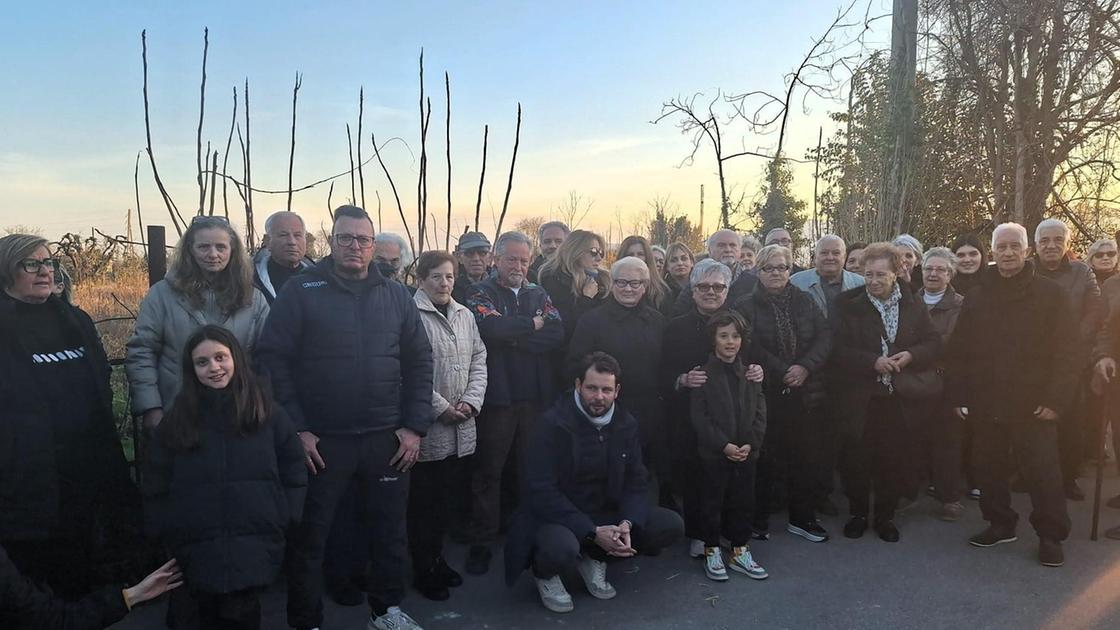 Iolo scende in piazza: "No a quell’antenna"