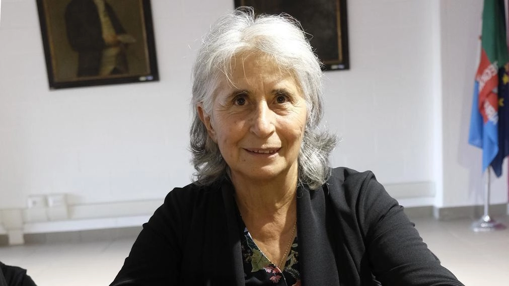 Carmela Bianchini capogruppo di maggioranza ha proposto parere favorevole a una. bretella che colleghi la Piana di Arcola in località. San Genisio con. via Aurelia Sud Carmela Bianchini capogruppo di maggioranza ha proposto parere favorevole a una. bretella che colleghi la Piana di Arcola in località. San Genisio con. via Aurelia Sud