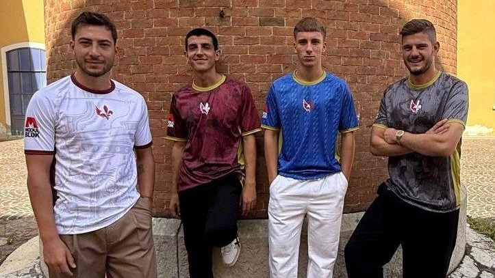 La presentazione delle maglie della nuova stagione Zenith all’ex Campolmi La presentazione delle maglie della nuova stagione Zenith all’ex Campolmi