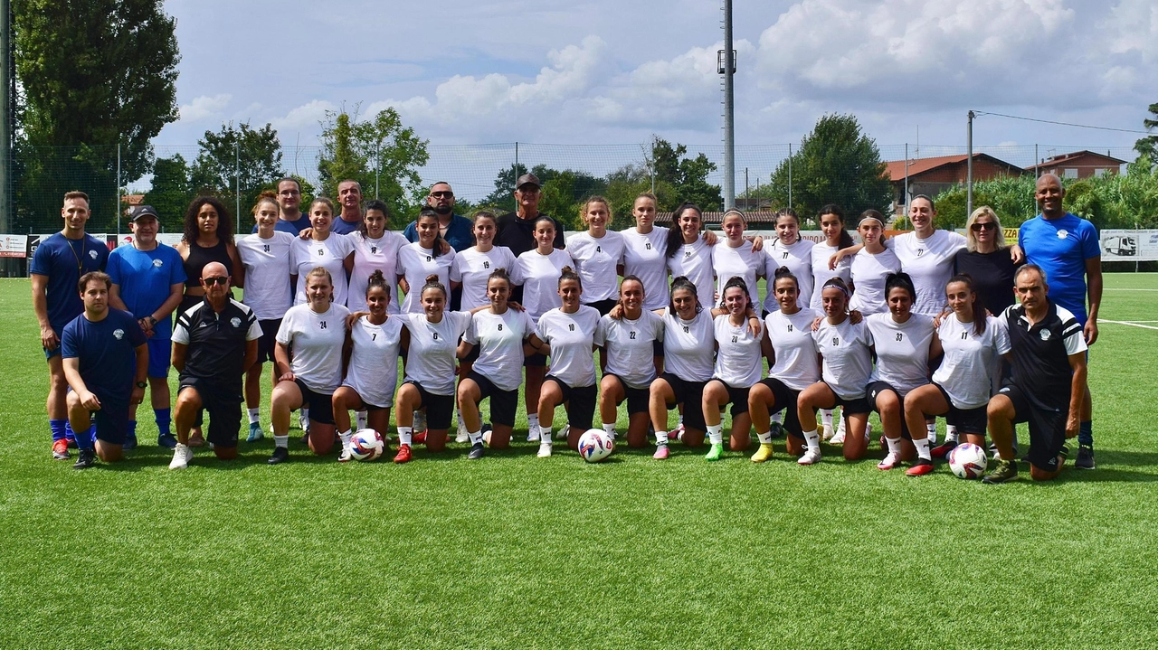 La squadra dello Spezia Women al gran completo La squadra dello Spezia Women al gran completo