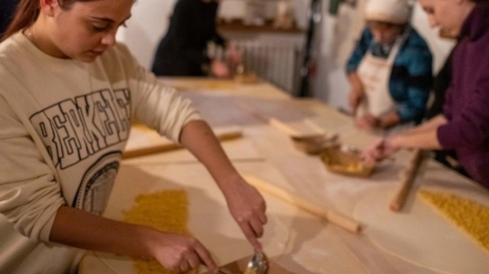 Tra i primi prodotti disponibili ci sono quelli più tipici. come i tortelli alla lastra Tra i primi prodotti disponibili ci sono quelli più tipici. come i tortelli alla lastra