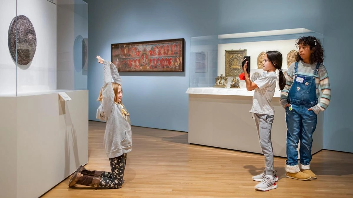 Bambini al museo. L’appuntamento per i più piccoli è giovedì 28 agosto con «ArcheoMemory», un laboratorio serale per esploratori dai 6 ai 10 anni Bambini al museo. L’appuntamento per i più piccoli è giovedì 28 agosto con «ArcheoMemory», un laboratorio serale per esploratori dai 6 ai 10 anni