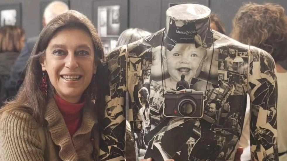 Costanza Bondi, scrittrice studiosa di rango, presenta “Simboli & archetipi, l’ancestrale è attuale”. Un percorso sulla nascita della scrittura... Costanza Bondi, scrittrice studiosa di rango, presenta “Simboli & archetipi, l’ancestrale è attuale”. Un percorso sulla nascita della scrittura...