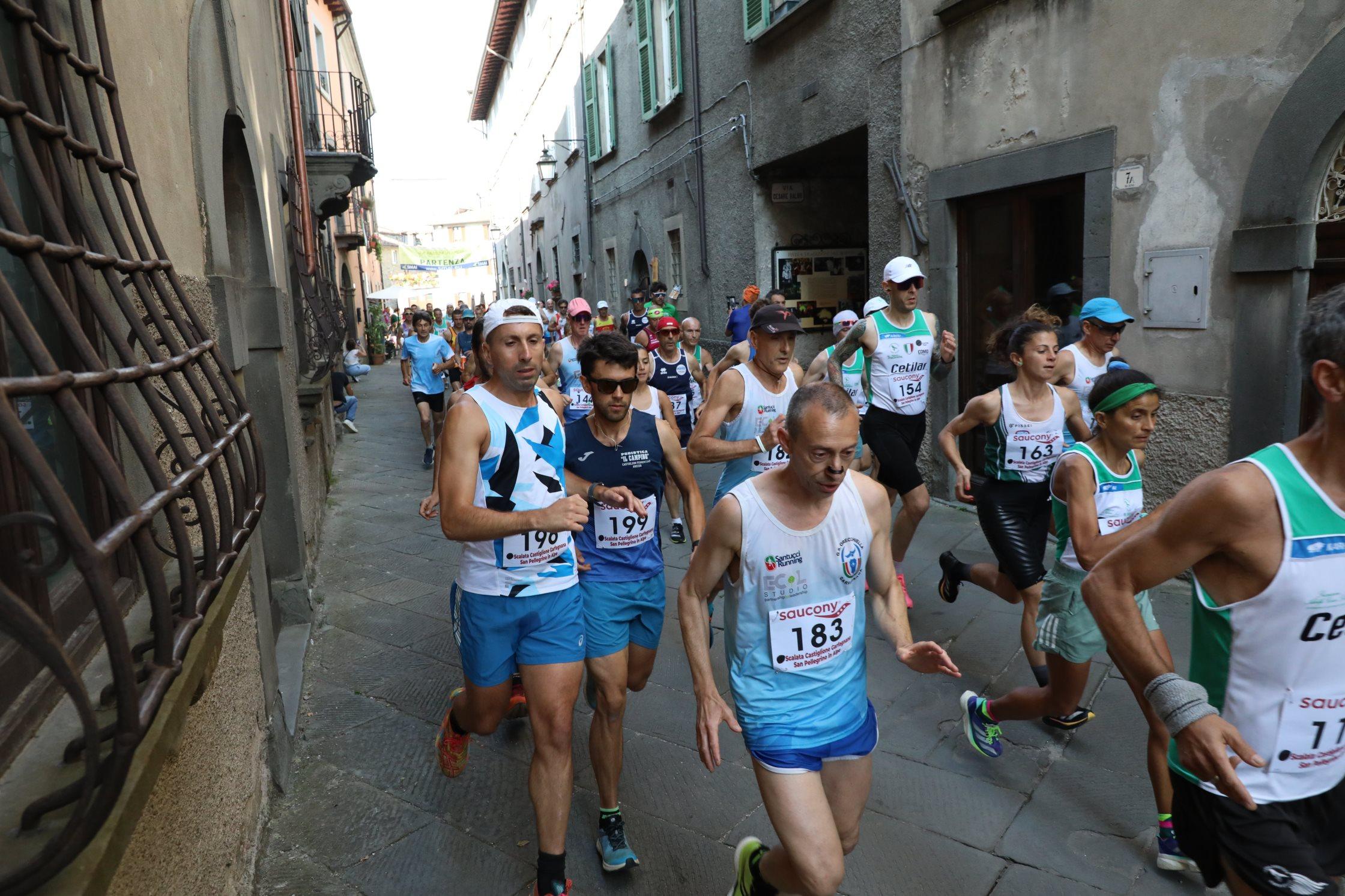 Scalata Castiglione San Pellegrino, 23esima edizione della corsa in salita. Foto e classifica