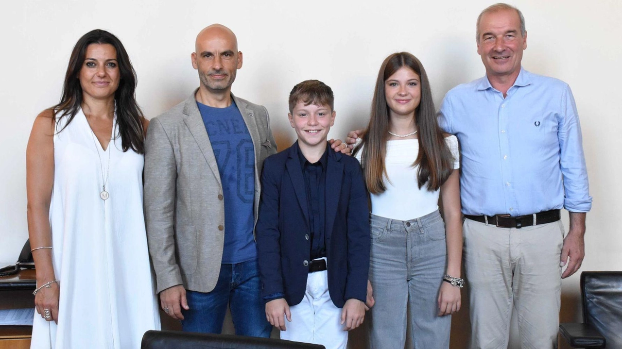 Linda Magnanelli e Tommaso Dell’Omarino ricevuti in Comune a Città di Castello Linda Magnanelli e Tommaso Dell’Omarino ricevuti in Comune a Città di Castello