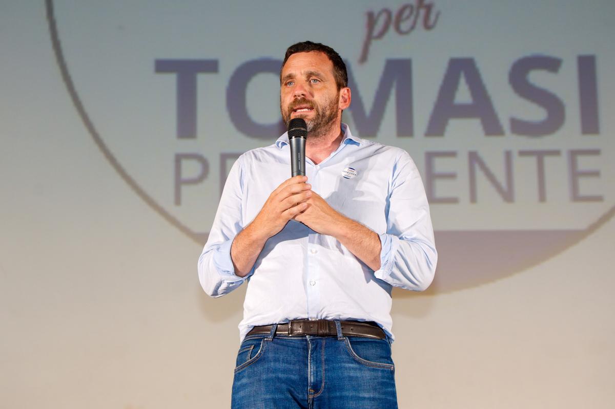 Elezioni regionali in Toscana, Tomasi presenta la lista civica. “Il mio valore aggiunto? L’esperienza da sindaco” Elezioni regionali in Toscana, Tomasi presenta la lista civica. “Il mio valore aggiunto? L’esperienza da sindaco”