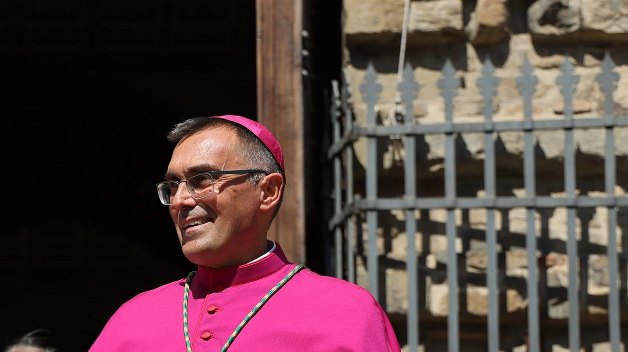 L'arcivescovo di Firenze, Gherardo Gambelli (New Press Photo)
