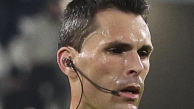 Non sarà Fabio Maresca, ma l’arbitro Matteo Marchetti della sezione di Ostia Lido, a dirigere la semifinale di ritorno playoff...