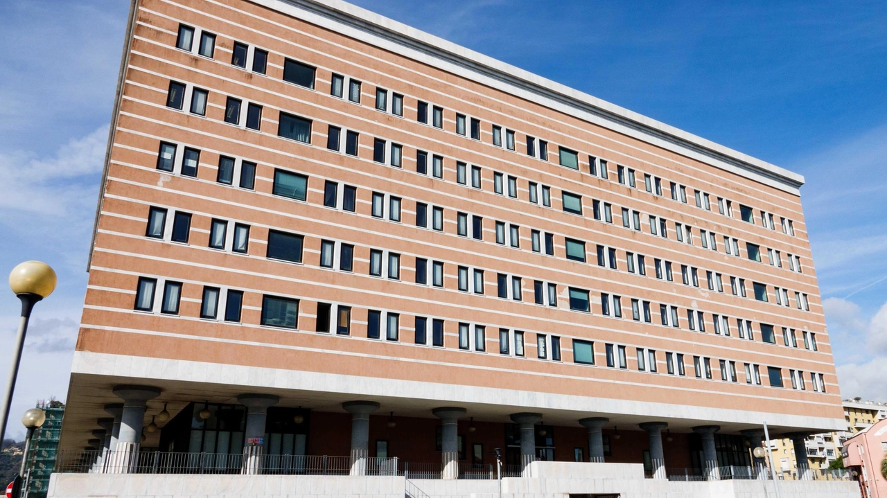 Al 57enne spezzino lo scorso marzo era stata negata la possibilità di patteggiare . La decisione del giudice: il rito sarà condizionato allo svolgimento di una perizia . Al 57enne spezzino lo scorso marzo era stata negata la possibilità di patteggiare . La decisione del giudice: il rito sarà condizionato allo svolgimento di una perizia .