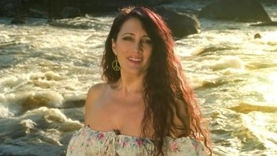 La famosa cantante Giorgia Fumanti, nata a Fivizzano che vive a Montreal La famosa cantante Giorgia Fumanti, nata a Fivizzano che vive a Montreal