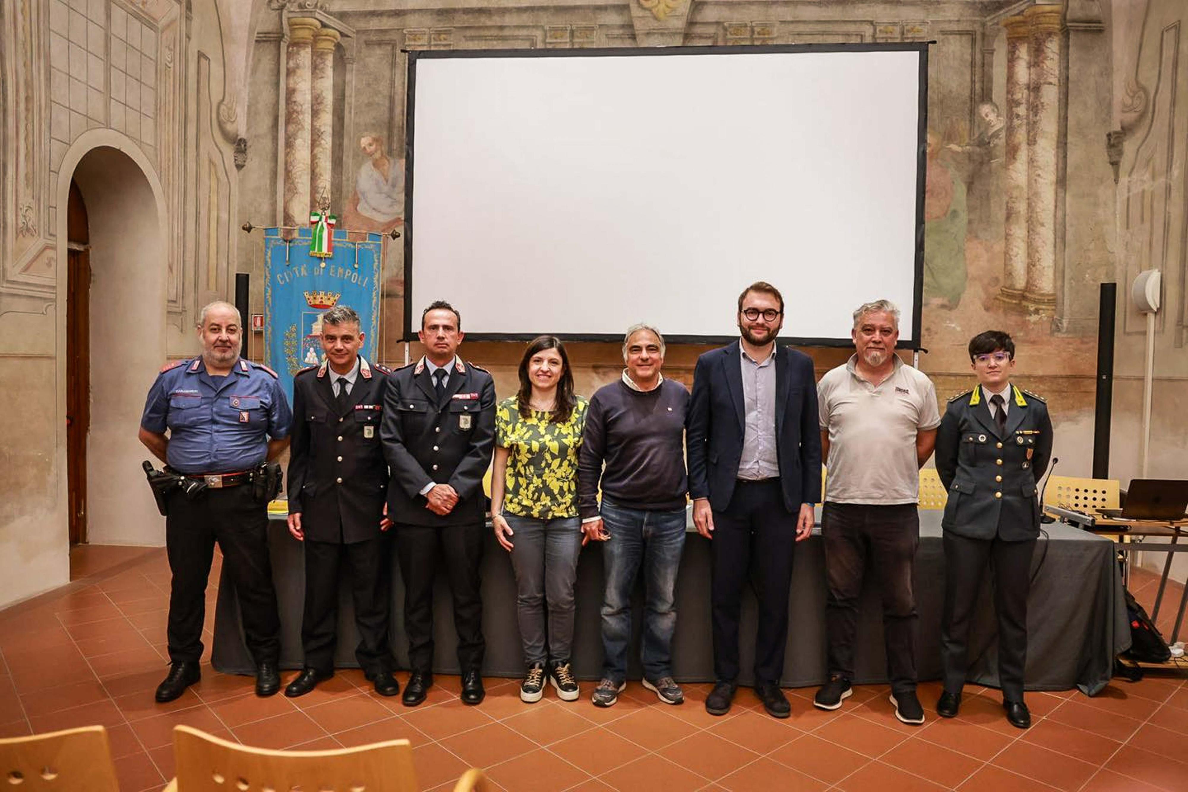 I cittadini si alleano per la sicurezza. Cresce il “Controllo di vicinato” I cittadini si alleano per la sicurezza. Cresce il “Controllo di vicinato”