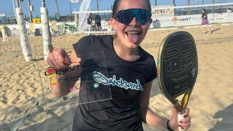 La viareggina Matilde Massai (Bad Factory) ottima giocatrice di beach tennis